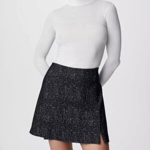 SPANX Ponte Jacquard Mini Skort with Slit Medium M Black Herringbone NWT